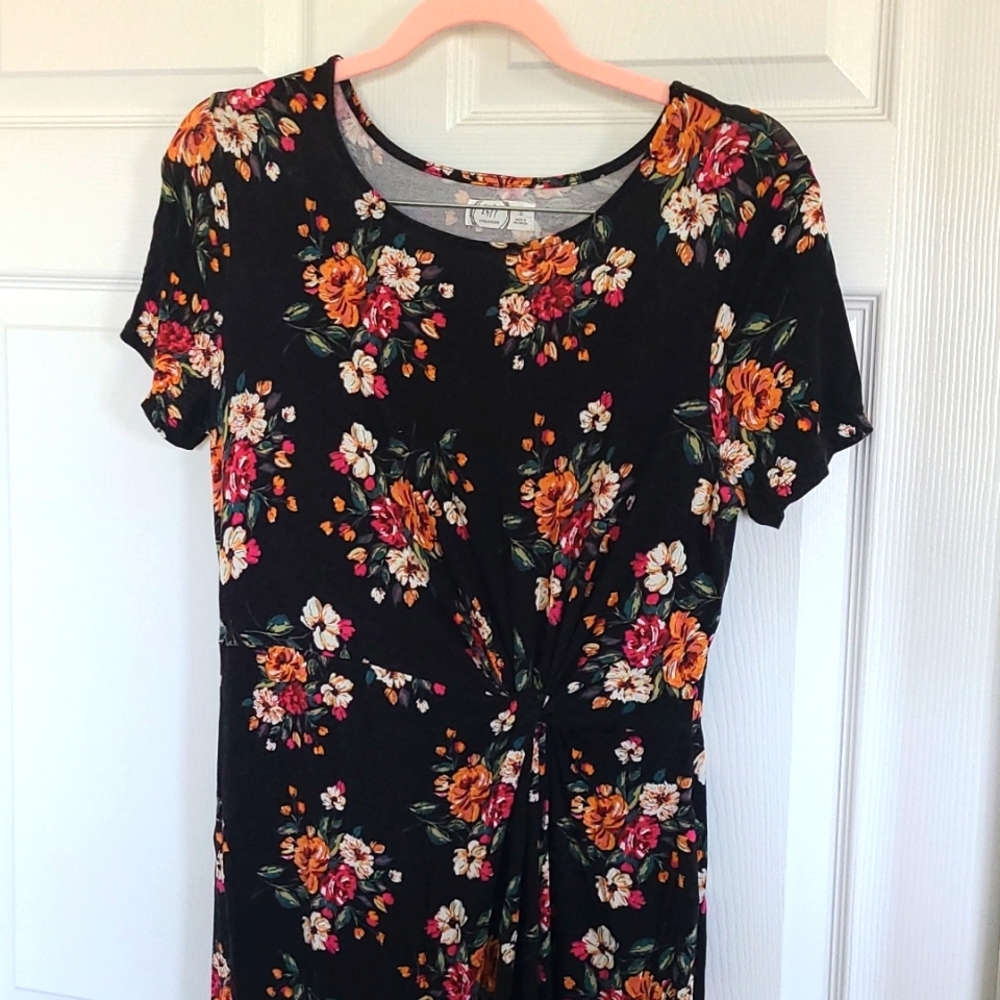Black and floral maxi dress size small
